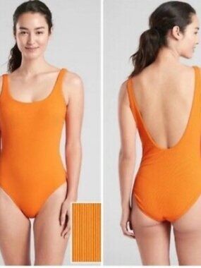 NWT ATHLETA “Cloudbreak” ORANGE Ribbed One Piece Swimsuit‎ - Size M